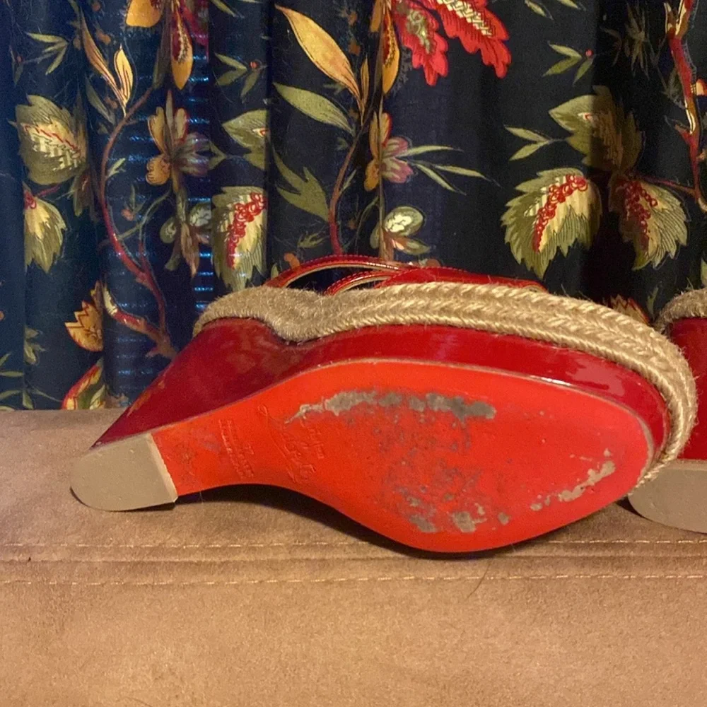 CHRISTIAN LOUBOUTIN  RED PATENT  5” Wedge / 1” Toe Sandals size 37 HOT! - Picture 3 of 15